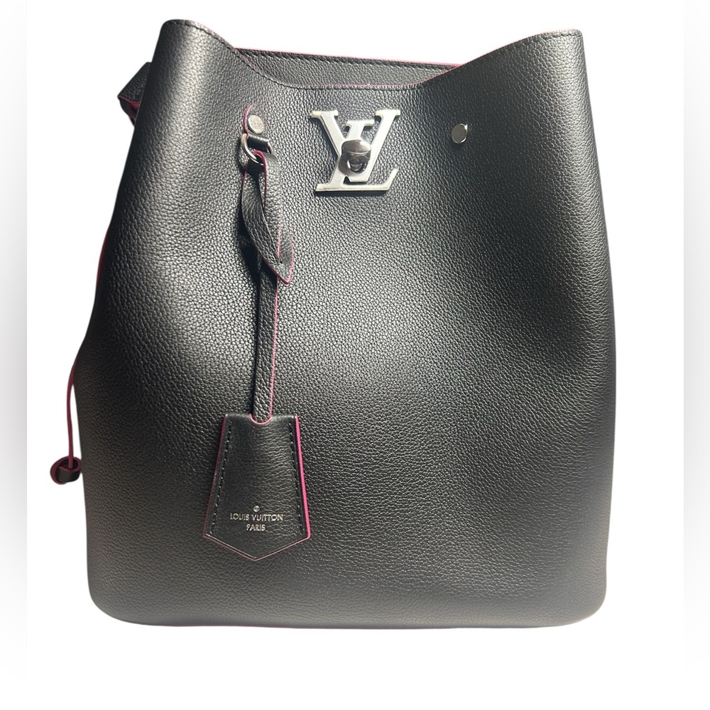 Louis Vuitton Lock Me Bucket Noir Black and Pink